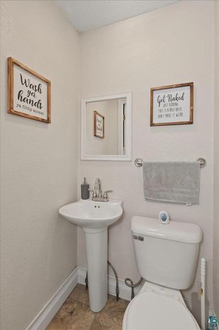 2004 Hughitt Ave, Superior, WI 54880