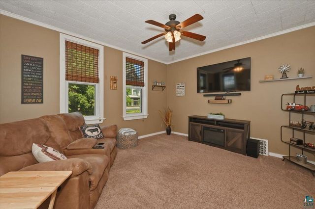 2004 Hughitt Ave, Superior, WI 54880