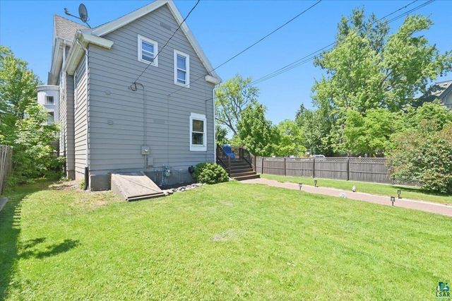 2004 Hughitt Ave, Superior, WI 54880