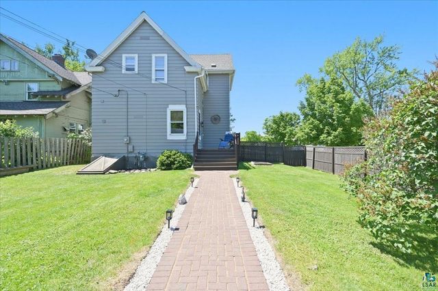 2004 Hughitt Ave, Superior, WI 54880