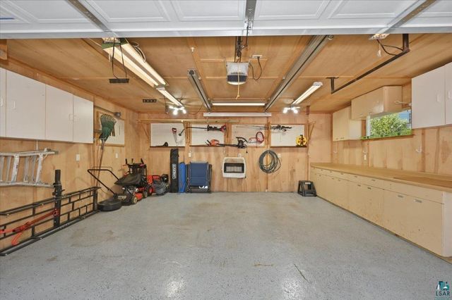 2004 Hughitt Ave, Superior, WI 54880