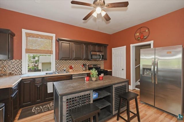 2004 Hughitt Ave, Superior, WI 54880