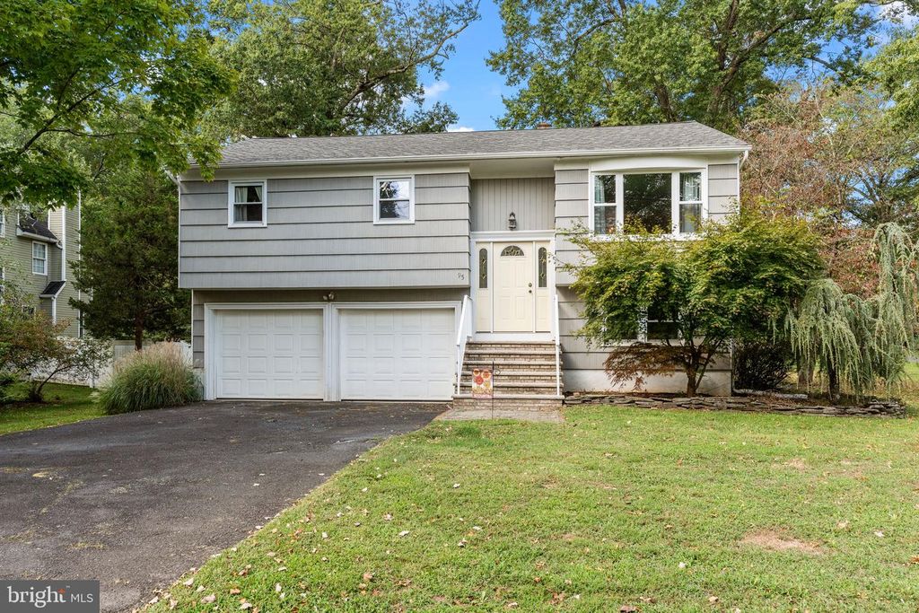 95 MILLTOWN RD, Bridgewater, NJ 08807