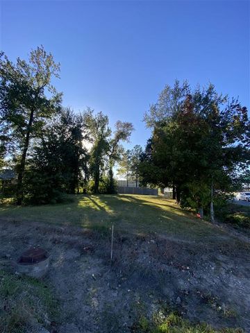 Chrysler Drive, Lake Charles, LA 70634