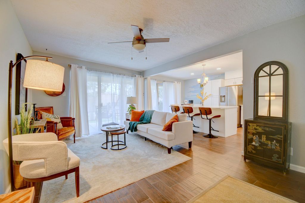 Image 1 of property listing at 4717 Country Club Lane NW A7, Albuquerque, NM 87114