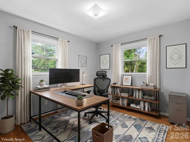 230 School Road E, Asheville, NC 28803