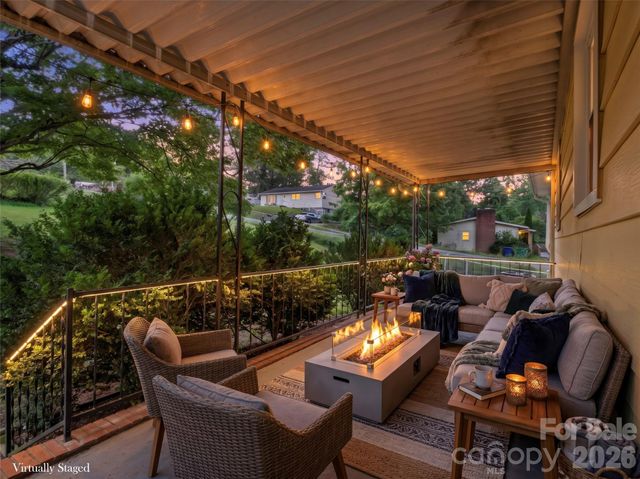 230 School Road E, Asheville, NC 28803