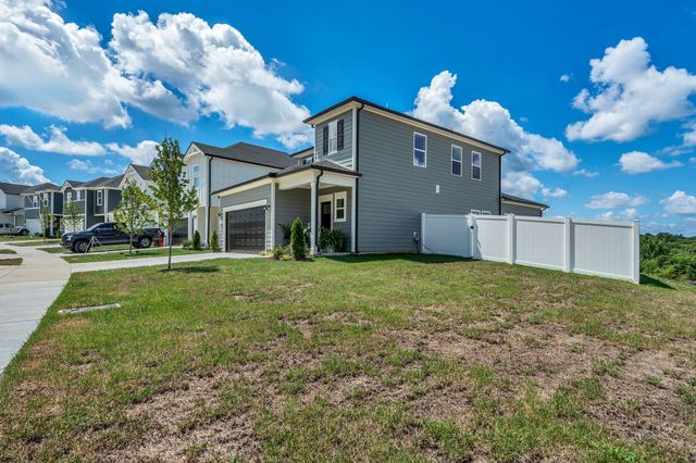 1752 Flora Grv, Hermitage, TN 37076
