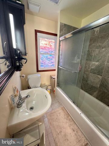 411 ROWAN AVE, Hamilton Township, NJ 08610