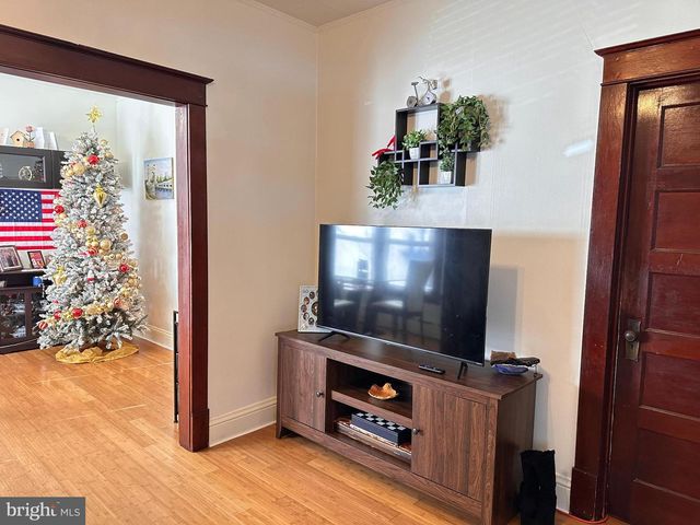 411 ROWAN AVE, Hamilton Township, NJ 08610