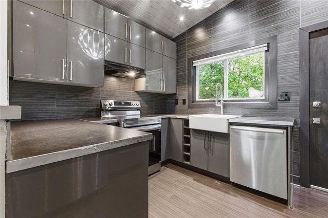 500 Rosemont Drive SE, Atlanta, GA 30317