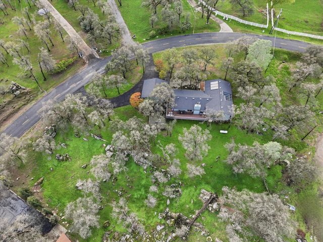 41869 Horseshoe Bend, Coarsegold, CA 93614