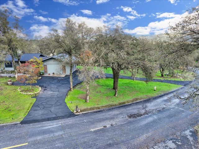 41869 Horseshoe Bend, Coarsegold, CA 93614