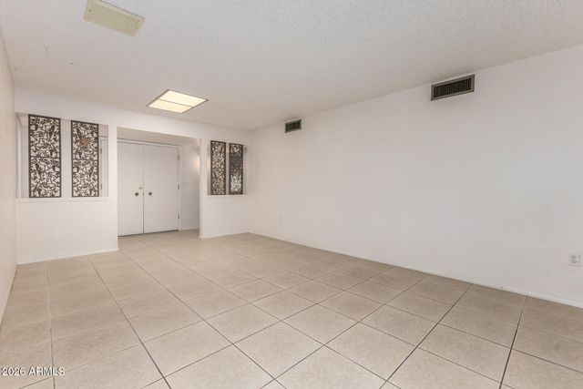 14215 N TUMBLEBROOK Way, Sun City, AZ 85351