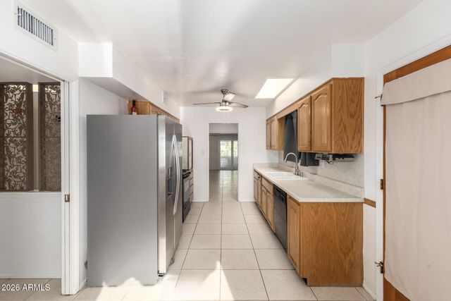 14215 N TUMBLEBROOK Way, Sun City, AZ 85351