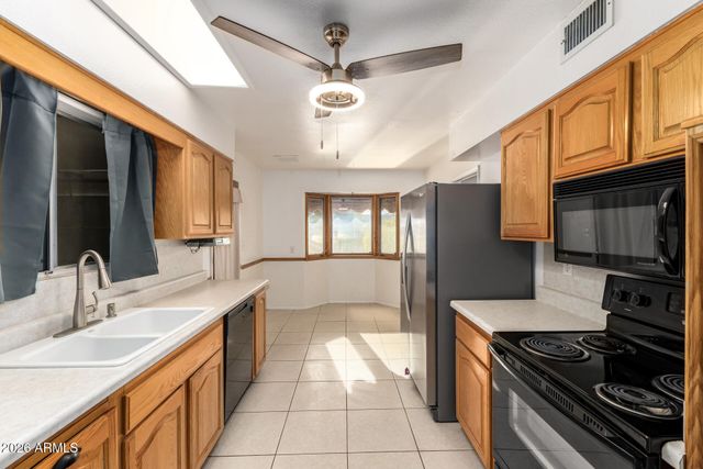 14215 N TUMBLEBROOK Way, Sun City, AZ 85351