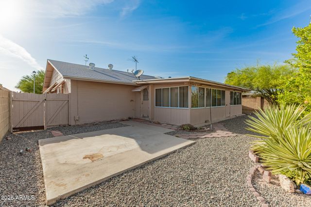 14215 N TUMBLEBROOK Way, Sun City, AZ 85351