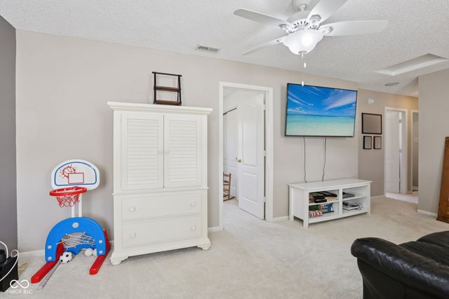 9361 W Dockside Circle, Pendleton, IN 46064