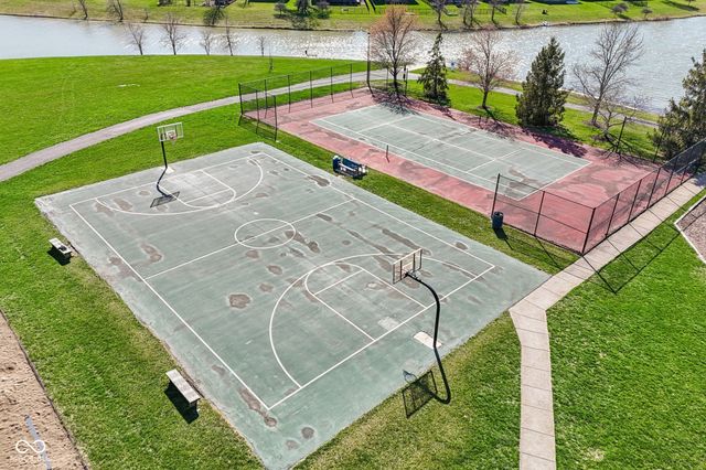 9361 W Dockside Circle, Pendleton, IN 46064