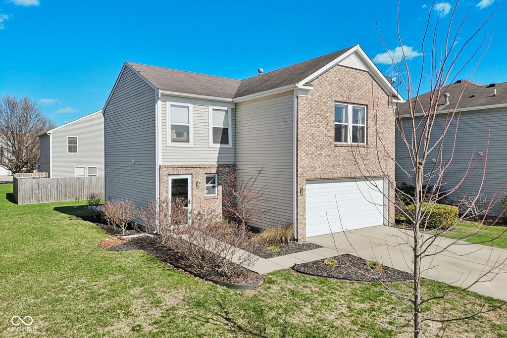 9361 W Dockside Circle, Pendleton, IN 46064