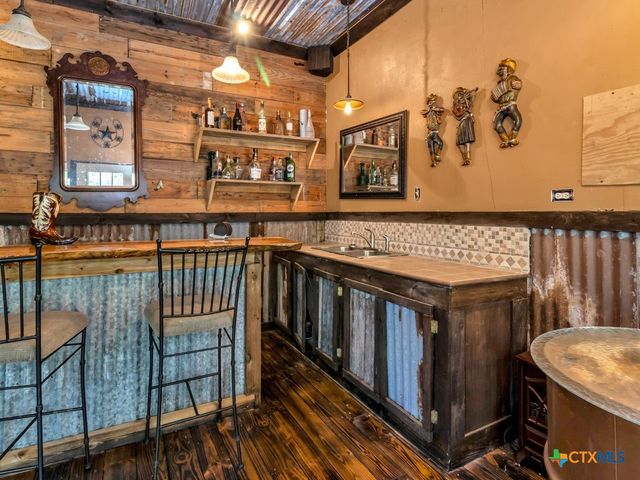 750 N US HIGHWAY 287, Palestine, TX 75803