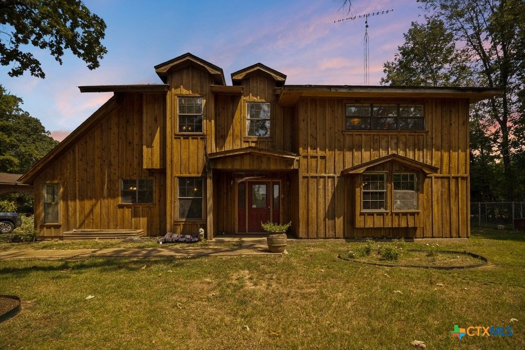 750 N US HIGHWAY 287, Palestine, TX 75803