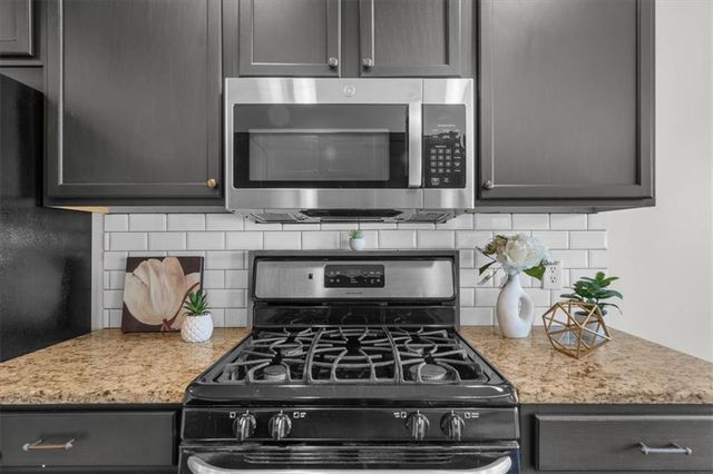 159 Oak Grove Place, Acworth, GA 30102