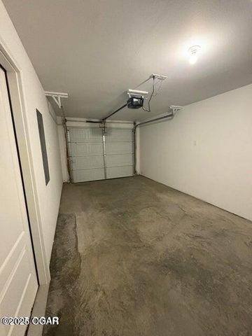 331 Alex Jordan Drive, Duenweg, MO 64841