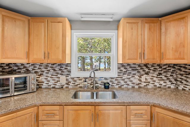 24612 S 638 Road, Grove, OK 74344