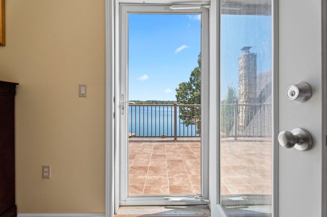 24612 S 638 Road, Grove, OK 74344