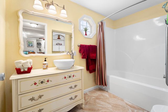 24612 S 638 Road, Grove, OK 74344