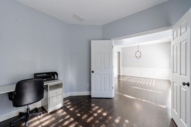 505 Keeneland Avenue, Woodstock, GA 30189