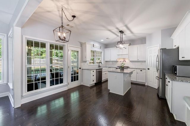 505 Keeneland Avenue, Woodstock, GA 30189