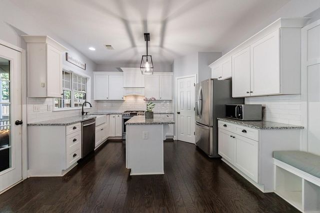 505 Keeneland Avenue, Woodstock, GA 30189