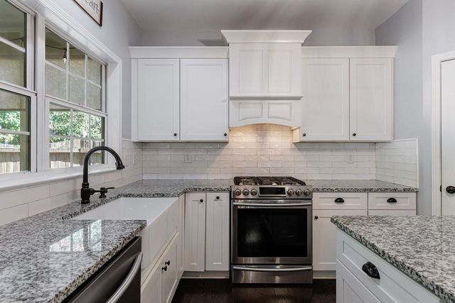 505 Keeneland Avenue, Woodstock, GA 30189