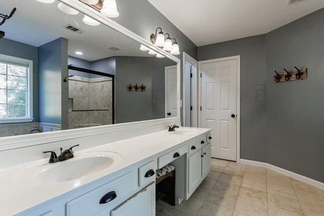 505 Keeneland Avenue, Woodstock, GA 30189