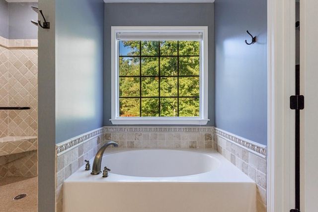 505 Keeneland Avenue, Woodstock, GA 30189