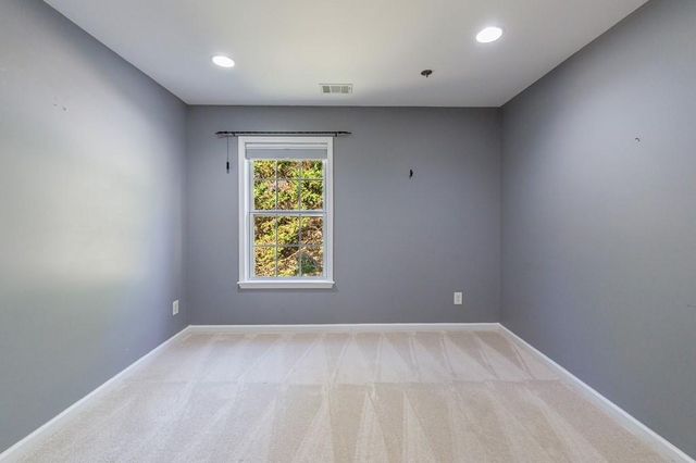 505 Keeneland Avenue, Woodstock, GA 30189