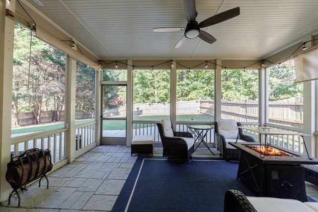 505 Keeneland Avenue, Woodstock, GA 30189