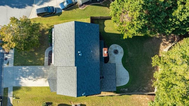 505 Keeneland Avenue, Woodstock, GA 30189