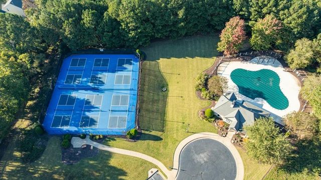 505 Keeneland Avenue, Woodstock, GA 30189