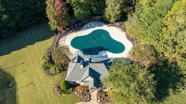 505 Keeneland Avenue, Woodstock, GA 30189