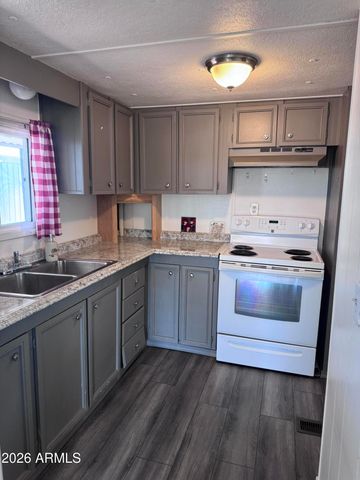 11425 E UNIVERSITY Drive 124, Apache Junction, AZ 85120