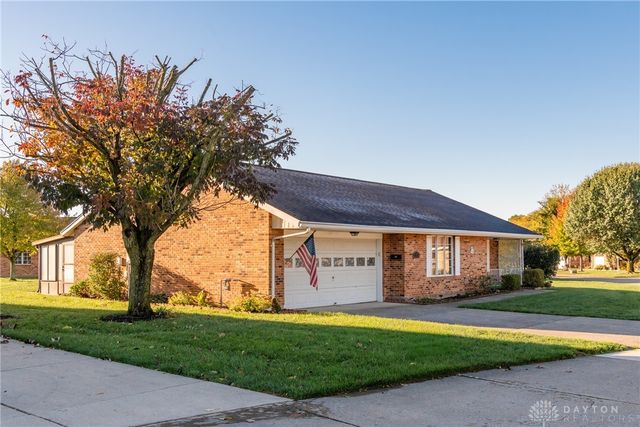 6936 Willow Tree Lane, Dayton, OH 45424