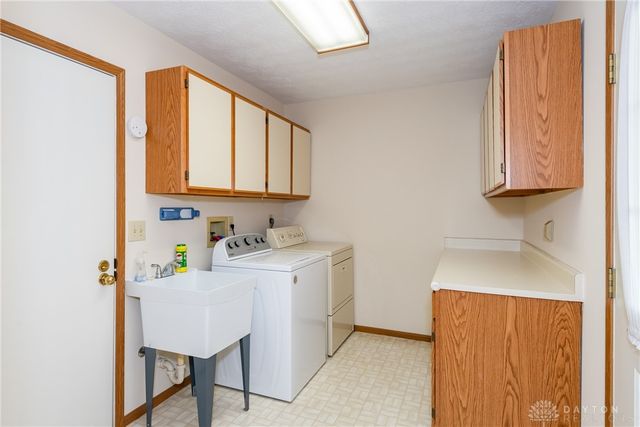 6936 Willow Tree Lane, Dayton, OH 45424