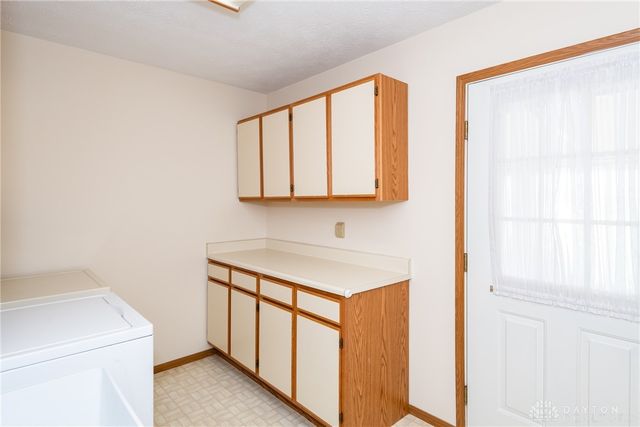 6936 Willow Tree Lane, Dayton, OH 45424