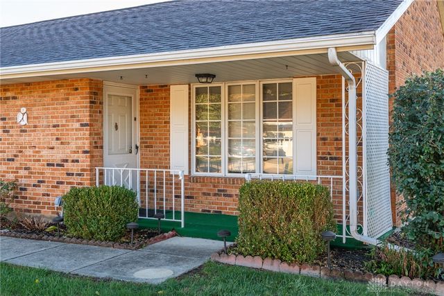 6936 Willow Tree Lane, Dayton, OH 45424