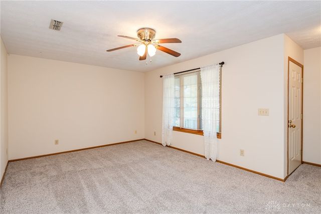 6936 Willow Tree Lane, Dayton, OH 45424