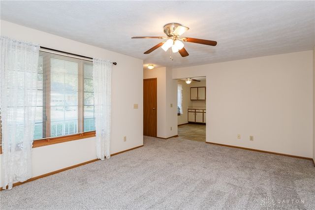 6936 Willow Tree Lane, Dayton, OH 45424