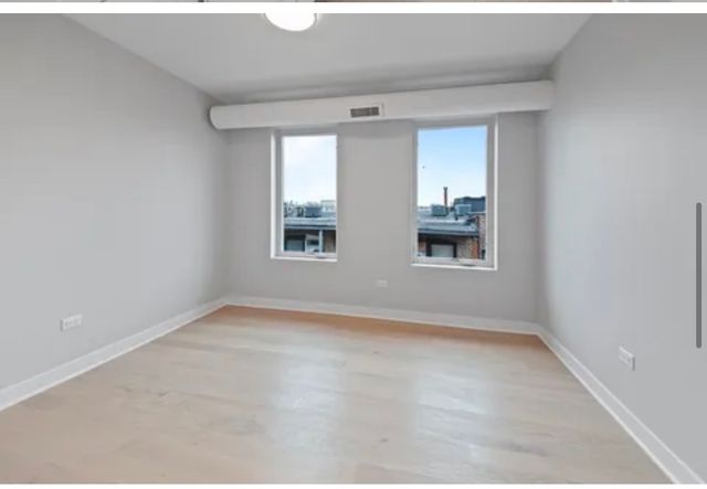 4637 N Ashland Avenue 401, Chicago, IL 60640